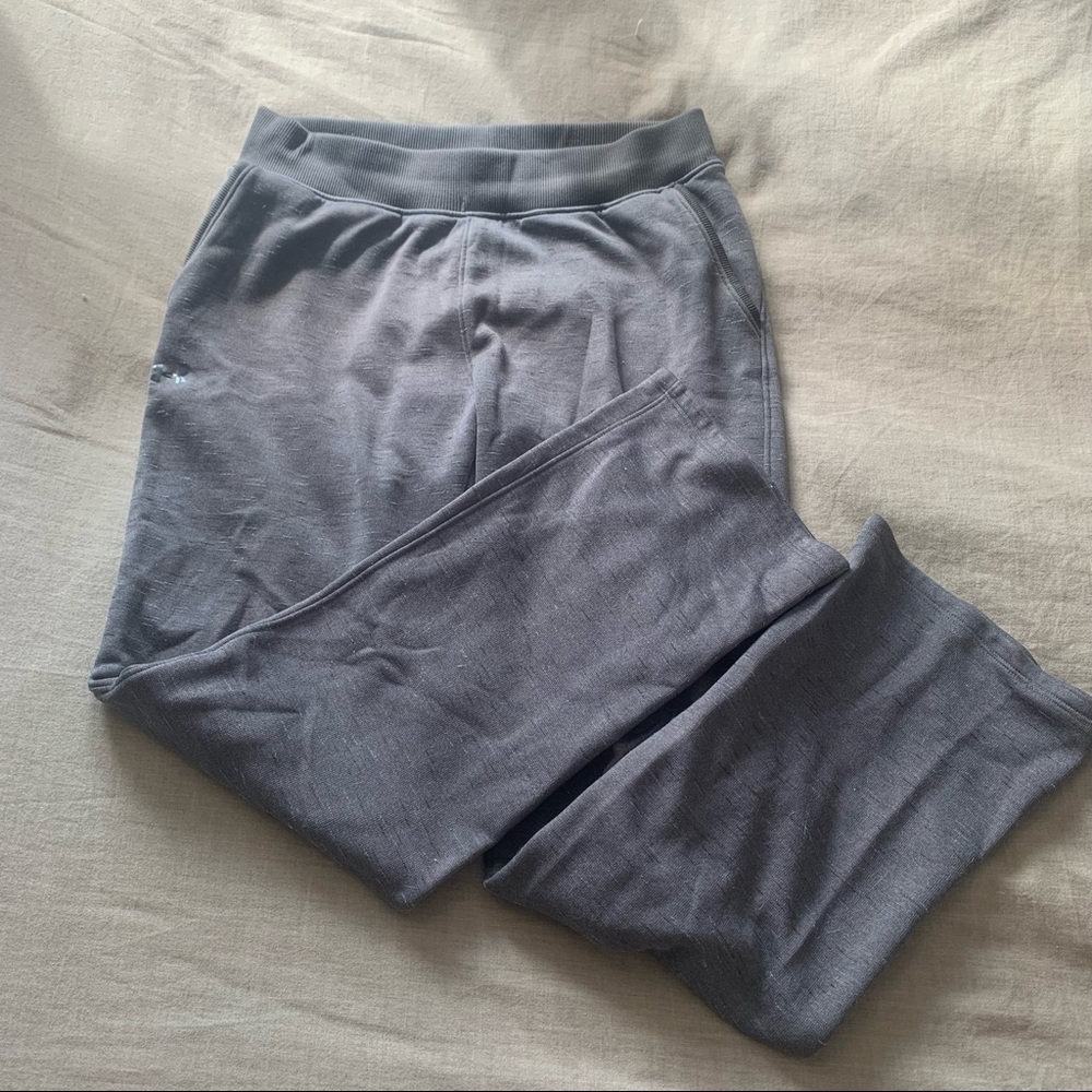 3/$25 Under armour pants